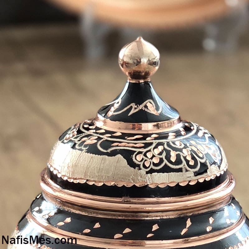 قندان مسی نقره کوب پایه دار مدل سویل - تصویر 3