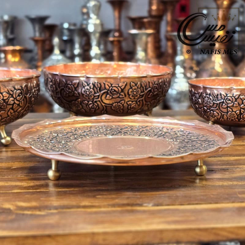 Alternative view of شیرینی خوری مسی 3 پایه کوتاه لوکس مدل رهام