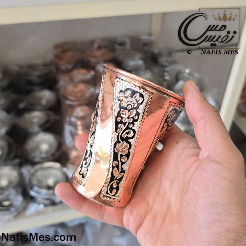 Alternative view of لیوان مسی نقره کوب مدل پیچی ( ساخته شده از مس خالص )