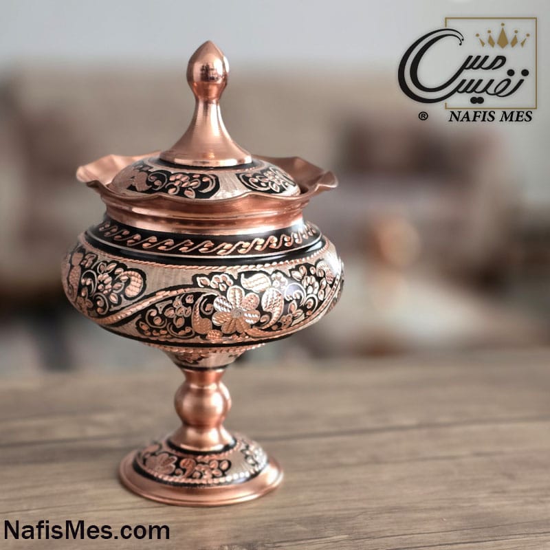 آجیل خوری مسی نقره کوب پایه دار مدل زرین